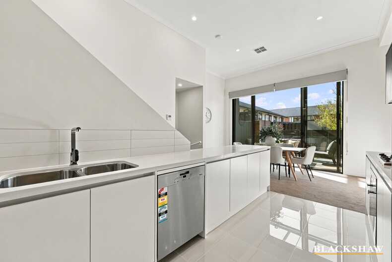 41/76 Stockman Avenue Lawson