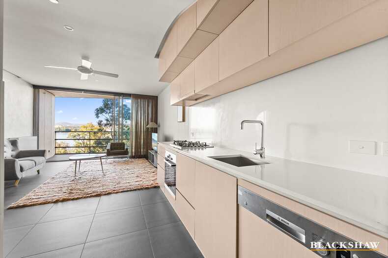 411/25 Edinburgh Avenue City