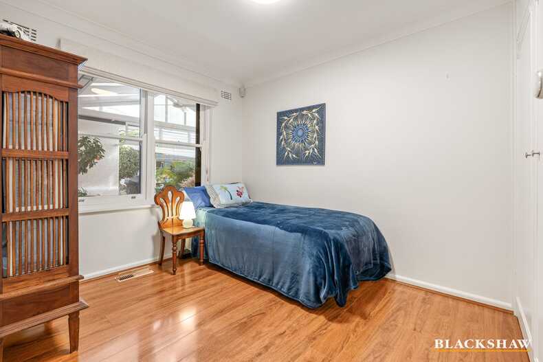 110 Schlich Street Yarralumla