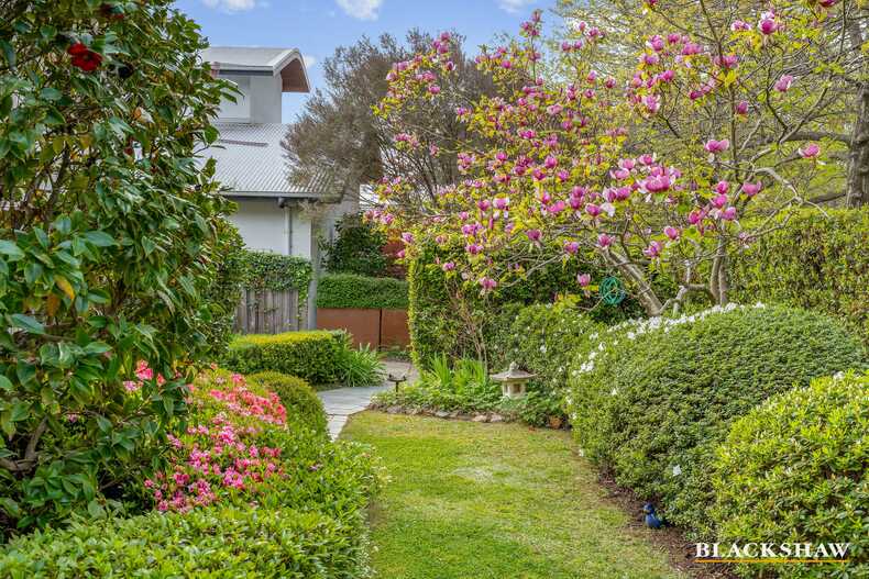 110 Schlich Street Yarralumla