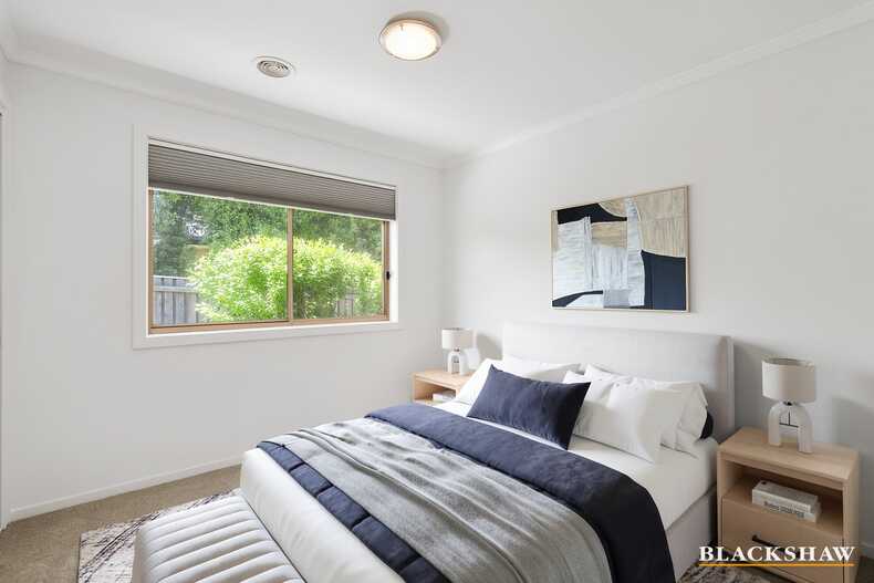 2/12 Seddon Place Flynn