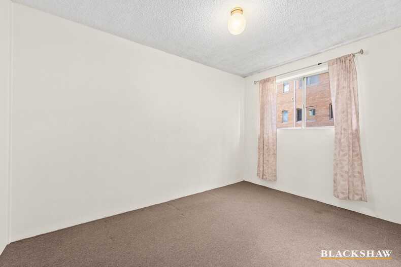2/67 Derrima Road Queanbeyan