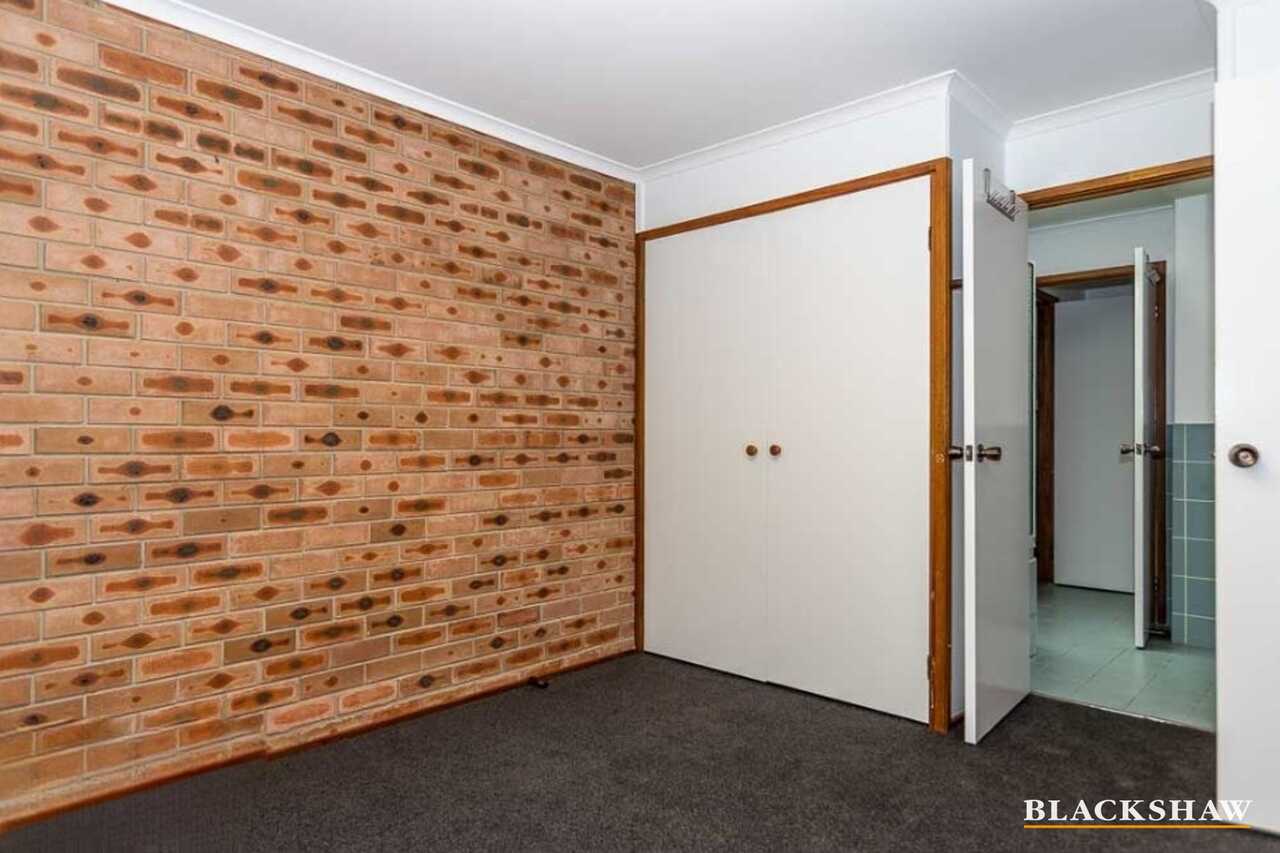 50/21 Cossington Smith Crescent Lyneham