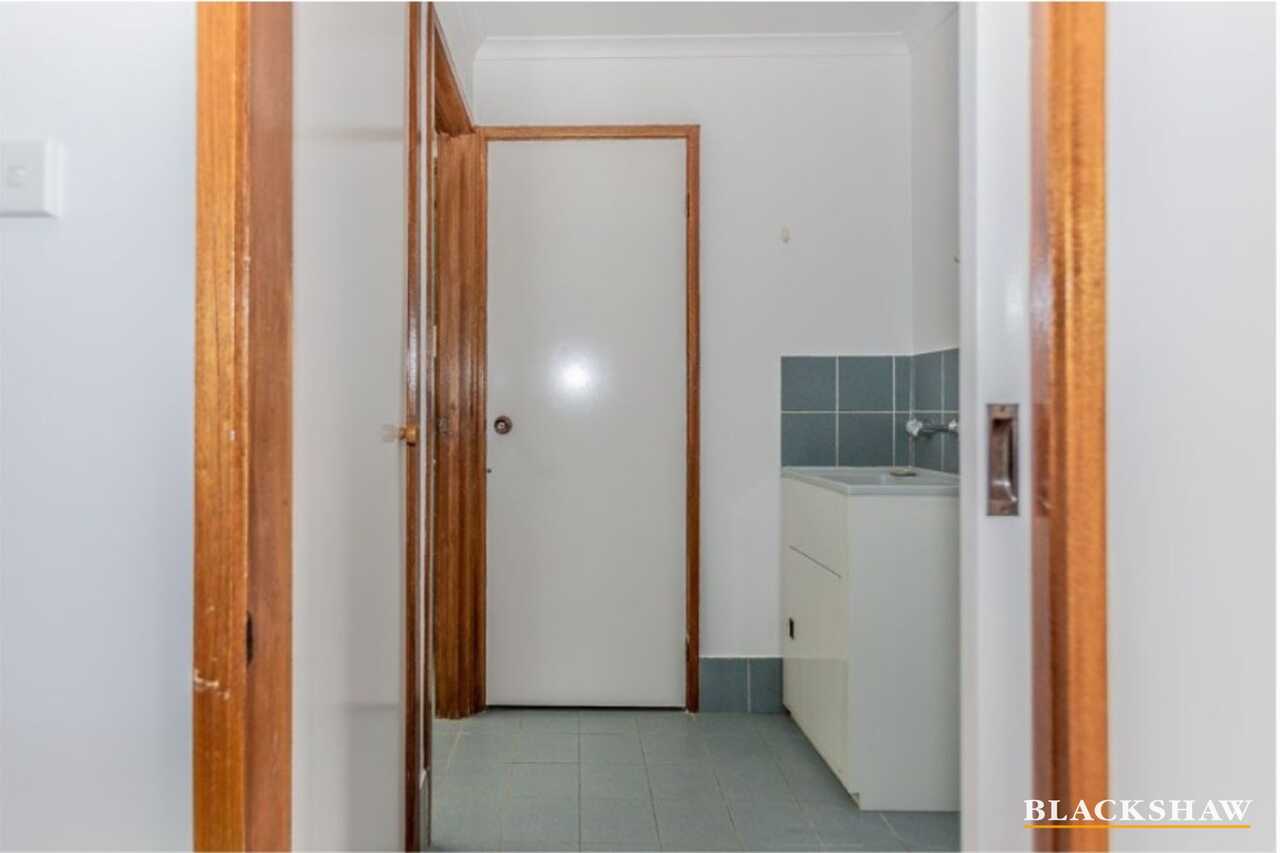 50/21 Cossington Smith Crescent Lyneham