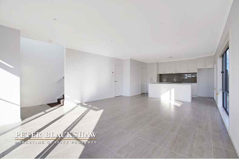 1/1 Alan Watt Crescent Casey 1/1 Alan Watt Crescent Casey