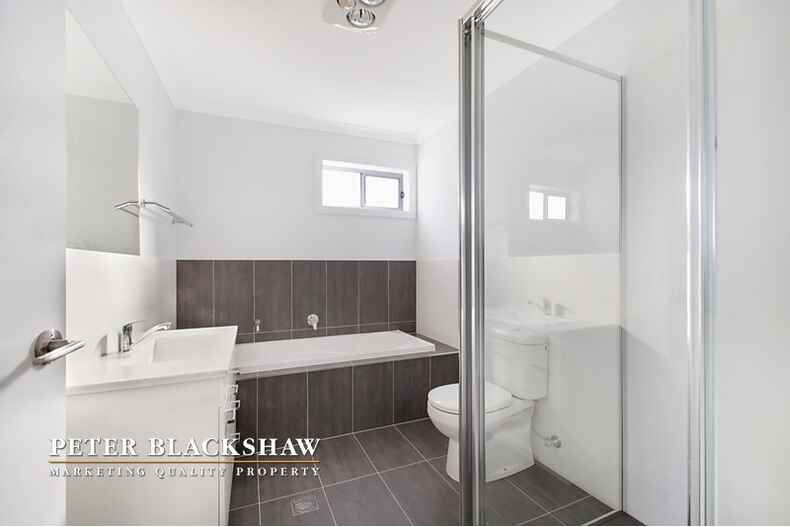 1/1 Alan Watt Crescent Casey 1/1 Alan Watt Crescent Casey