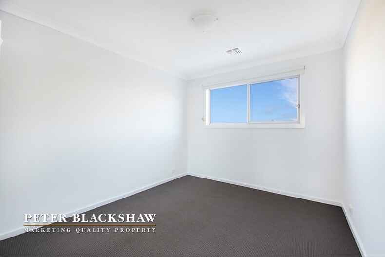 1/1 Alan Watt Crescent Casey 1/1 Alan Watt Crescent Casey