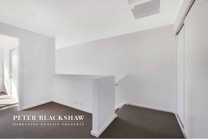 1/1 Alan Watt Crescent Casey 1/1 Alan Watt Crescent Casey