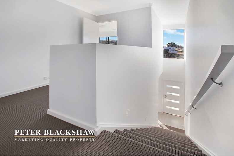 1/1 Alan Watt Crescent Casey 1/1 Alan Watt Crescent Casey