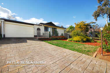 8 Haskett Place Kambah