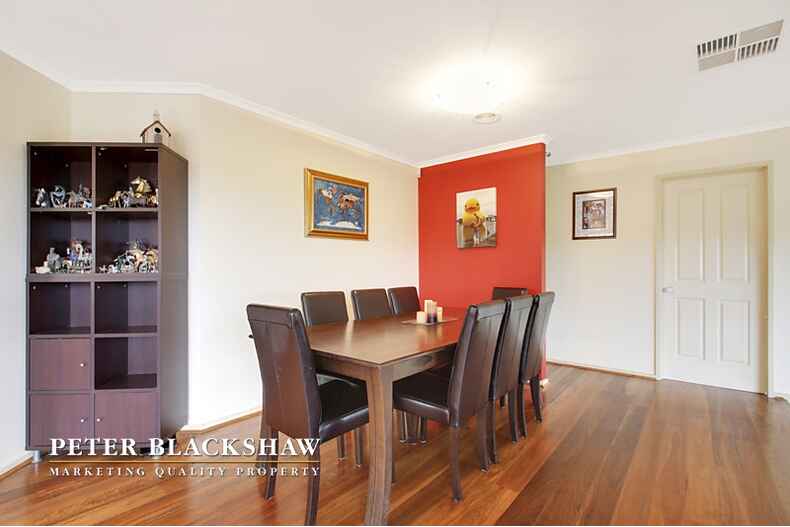 14 Grove Place Dunlop 14 Grove Place Dunlop