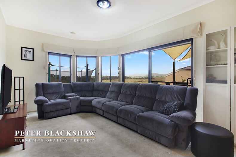 14 Grove Place Dunlop 14 Grove Place Dunlop