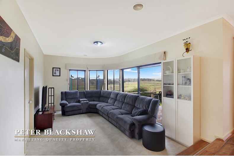 14 Grove Place Dunlop 14 Grove Place Dunlop