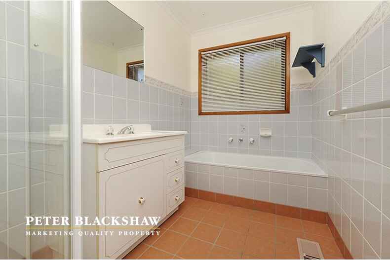 Lot 2/8/83 De Little Circuit Greenway