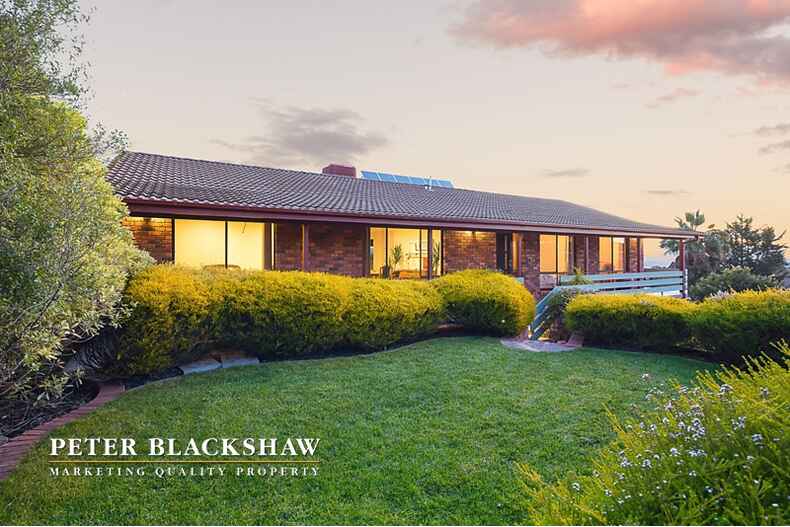 64 Crest Park Parade Queanbeyan West 64 Crest Park Parade Queanbeyan West