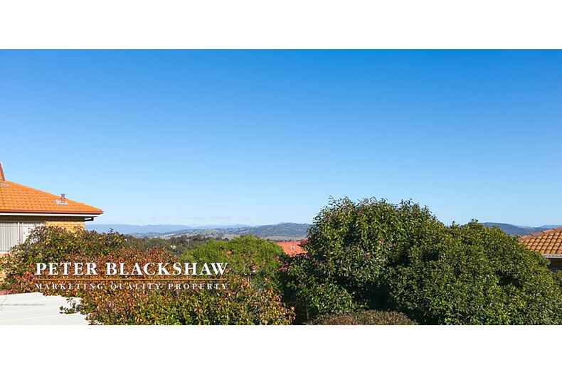 64 Crest Park Parade Queanbeyan West 64 Crest Park Parade Queanbeyan West