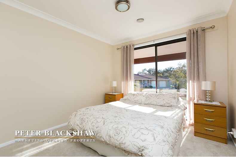 64 Crest Park Parade Queanbeyan West 64 Crest Park Parade Queanbeyan West