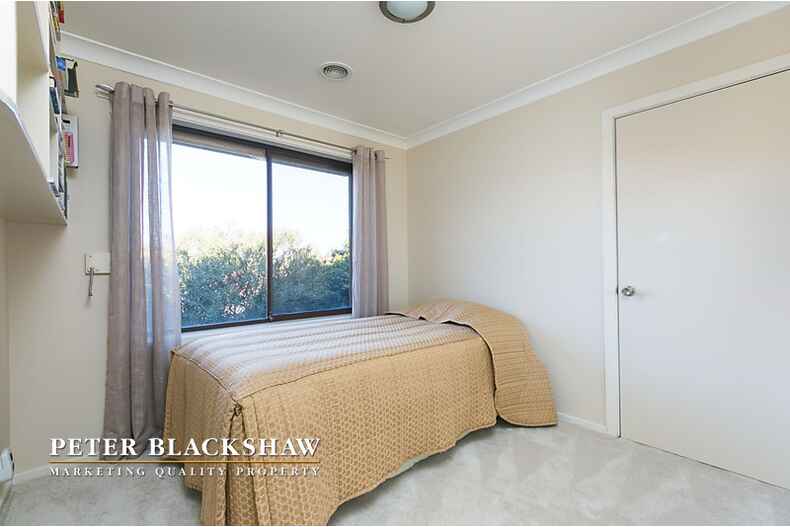 64 Crest Park Parade Queanbeyan West 64 Crest Park Parade Queanbeyan West