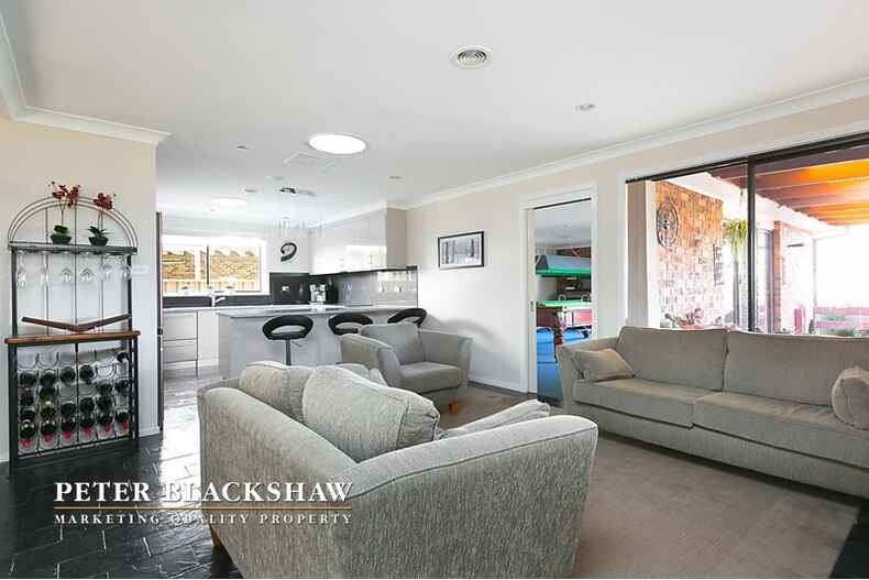 64 Crest Park Parade Queanbeyan West 64 Crest Park Parade Queanbeyan West