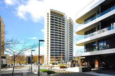 1902/2 Marcus Clarke Street City