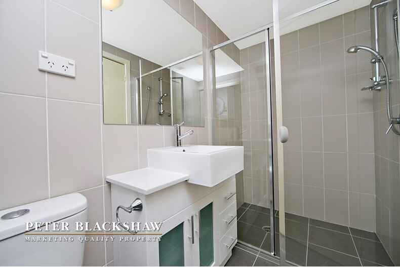 2/105 Dooring Street  Dickson