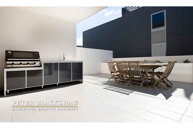 125/11 Trevillian Quay Kingston