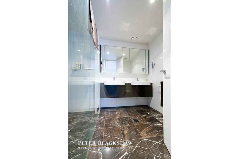 125/11 Trevillian Quay Kingston