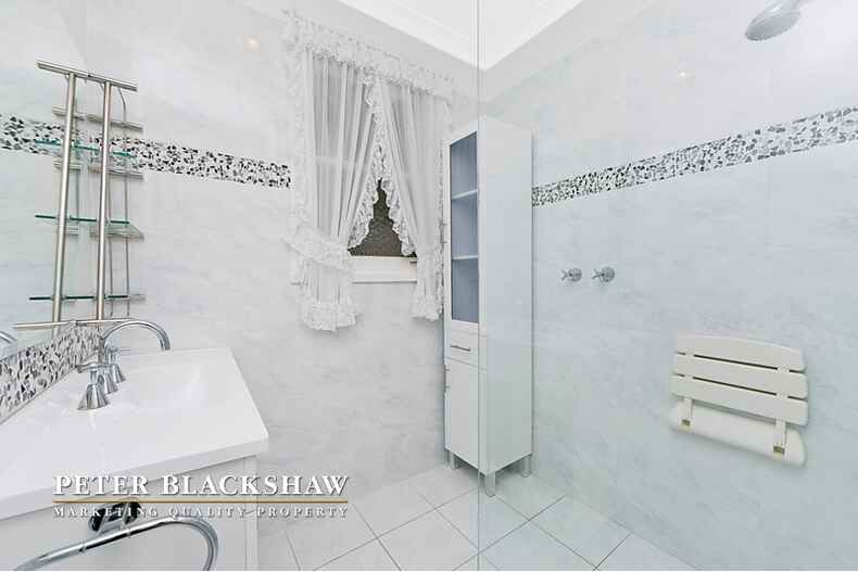 24 Warramoo Crescent Narrabundah