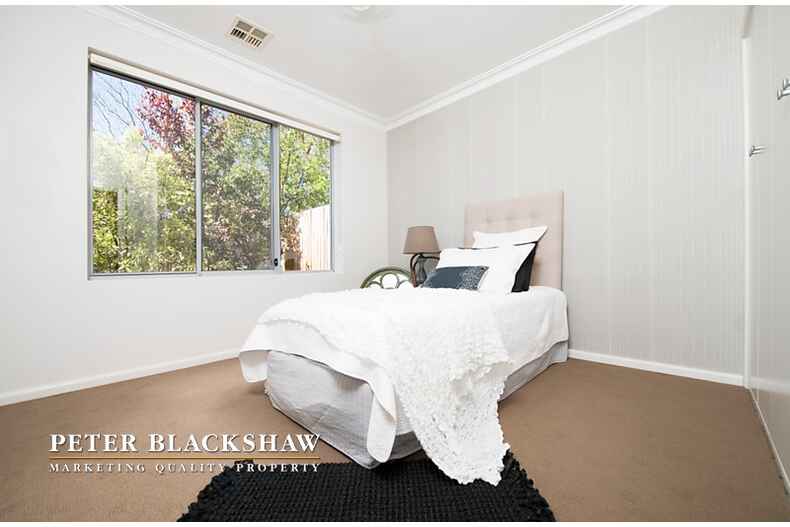 22 Getting Crescent Campbell 22 Getting Crescent Campbell