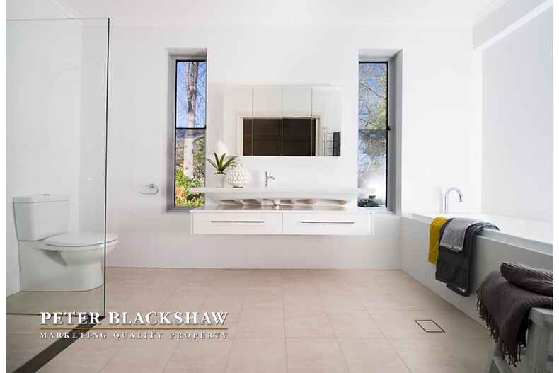 22 Getting Crescent Campbell 22 Getting Crescent Campbell