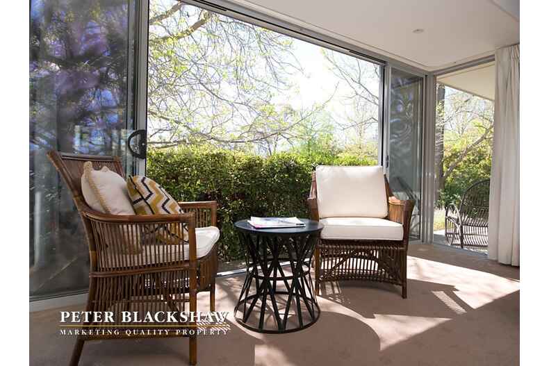 22 Getting Crescent Campbell 22 Getting Crescent Campbell