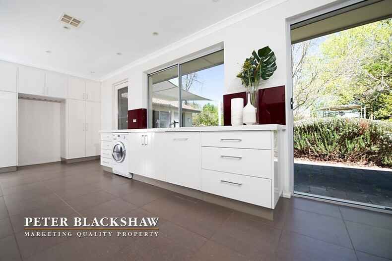 22 Getting Crescent Campbell 22 Getting Crescent Campbell