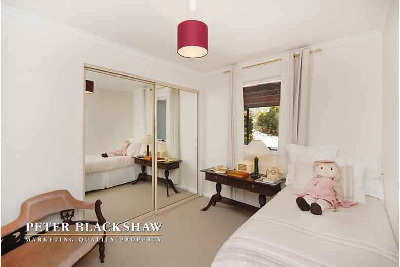 9 Granville Close Greenleigh Estate 9 Granville Close Greenleigh Estate