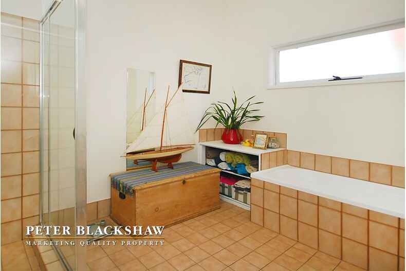 9 Granville Close Greenleigh Estate 9 Granville Close Greenleigh Estate