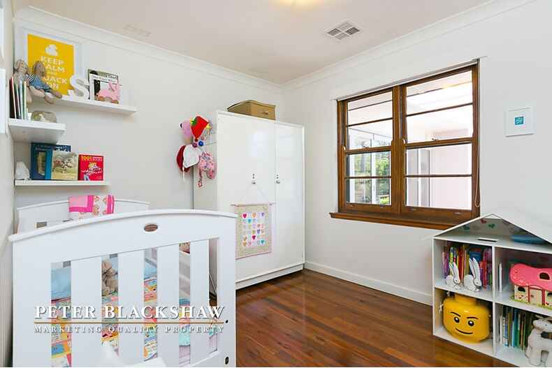 64 Stonehaven Crescent Deakin