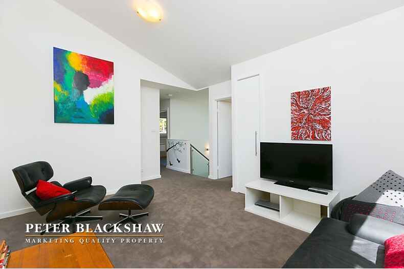 64 Stonehaven Crescent Deakin