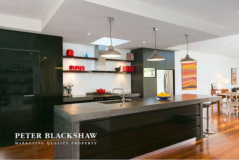 64 Stonehaven Crescent Deakin