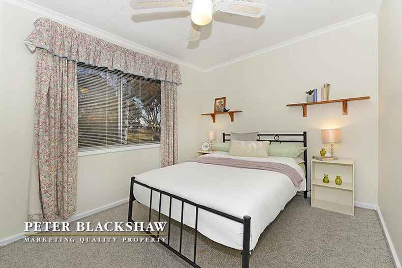 17 Oldfield Circuit Kambah