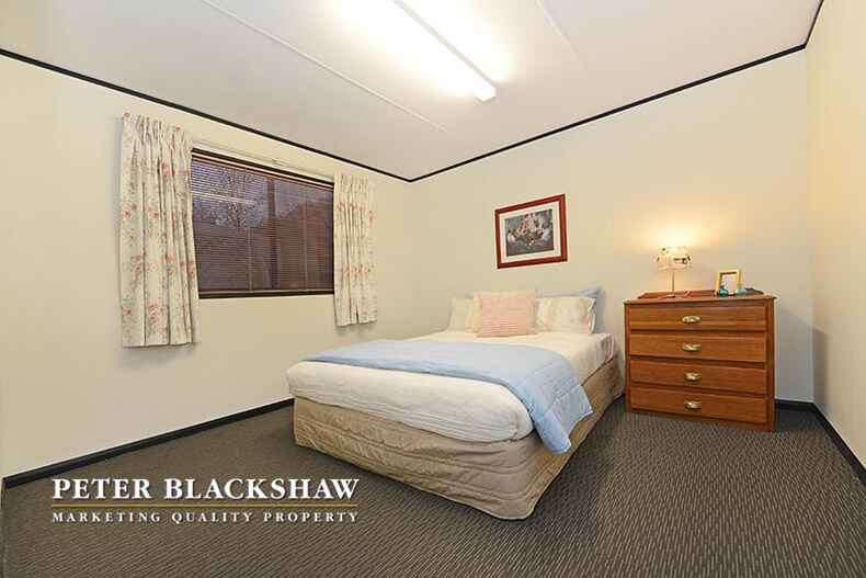 17 Oldfield Circuit Kambah