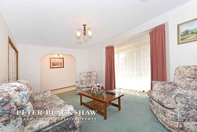 8 Farrelly Close Oxley