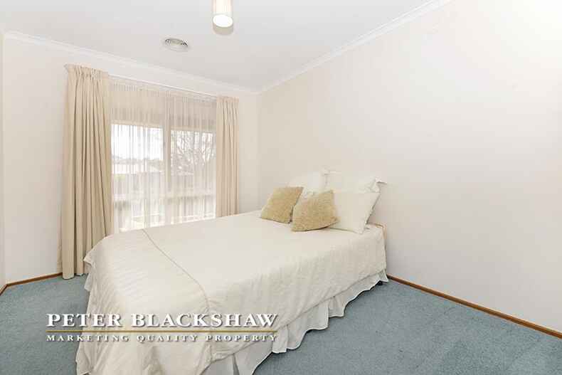 8 Farrelly Close Oxley