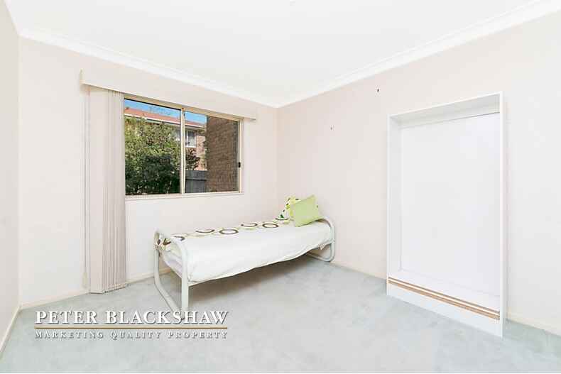 9/201 Goyder Street Narrabundah