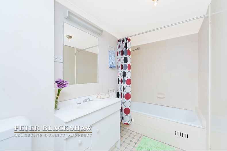 9/201 Goyder Street Narrabundah