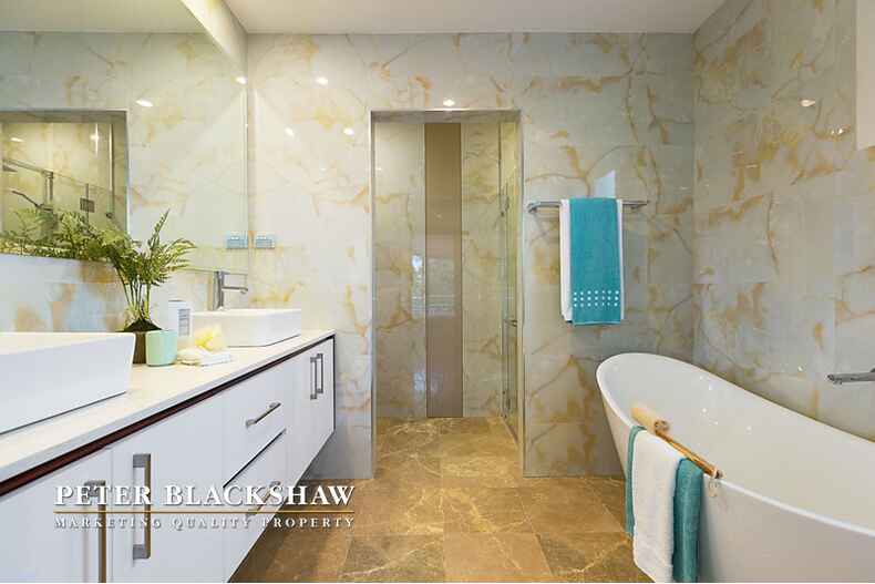 Lot 10/2/71 Novar Street Yarralumla Lot 10/2/71 Novar Street Yarralumla