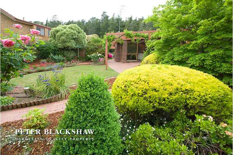 29 Rowntree Crescent Isaacs 29 Rowntree Crescent Isaacs