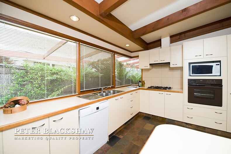 29 Rowntree Crescent Isaacs 29 Rowntree Crescent Isaacs