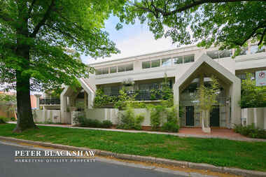 6/2 Howitt Street Kingston