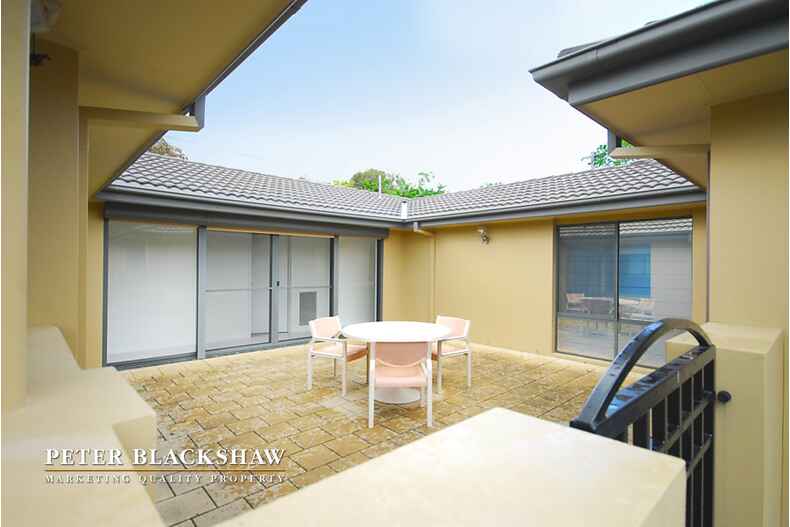 Lot 28/2/54 Hyndes Crescent Holder Lot 28/2/54 Hyndes Crescent Holder