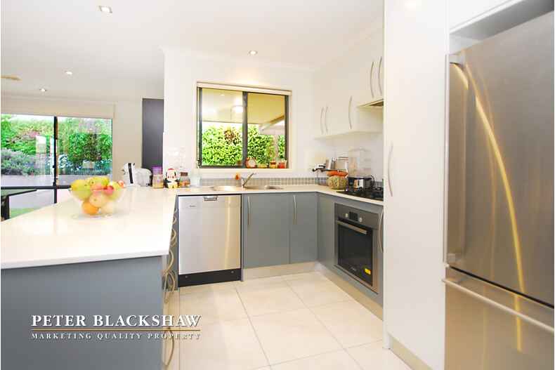 Lot 28/2/54 Hyndes Crescent Holder Lot 28/2/54 Hyndes Crescent Holder