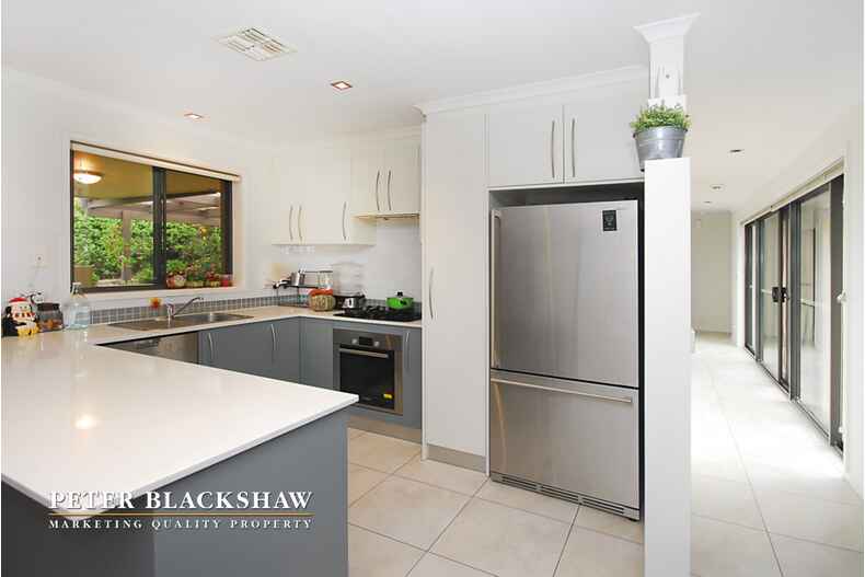 Lot 28/2/54 Hyndes Crescent Holder Lot 28/2/54 Hyndes Crescent Holder